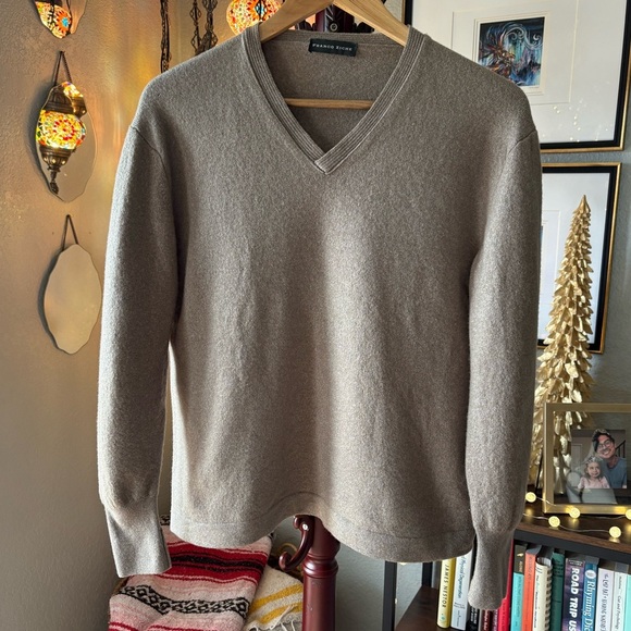 Franco Ziche Other - Franco Ziche Wool-Cashmere Blend Beige V-Neck Sweater (Made in Italy)